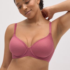 Reggiseno imbottito rosa con ferretto e coppe C e D