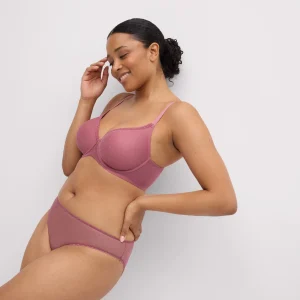 Completo intimo con ferretto imbottito e slip midi rosa