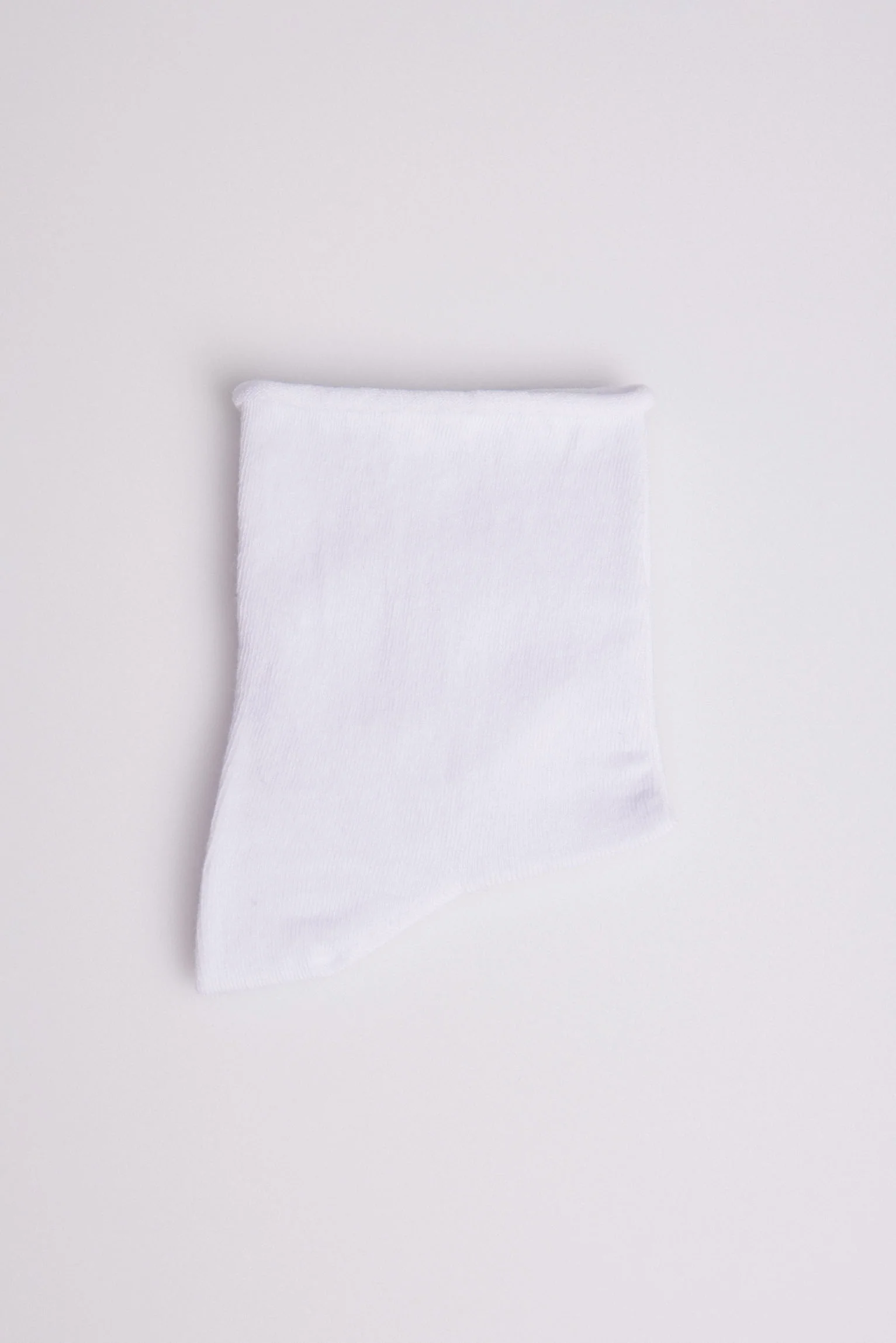 Calzini bianchi traspiranti senza polsini - immagine 3