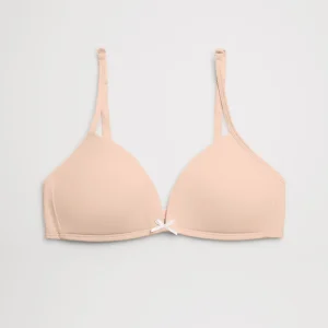 Coppa classica nuda. Un reggiseno