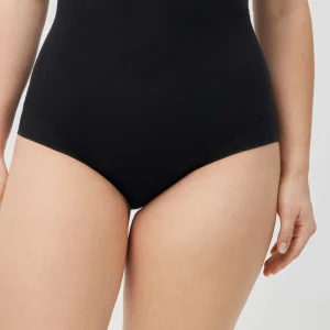 Mutandina nera a compressione media e altamente riducente