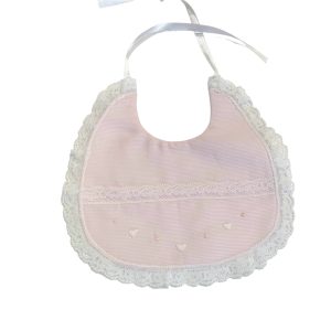 Bavetta ricamata a mano