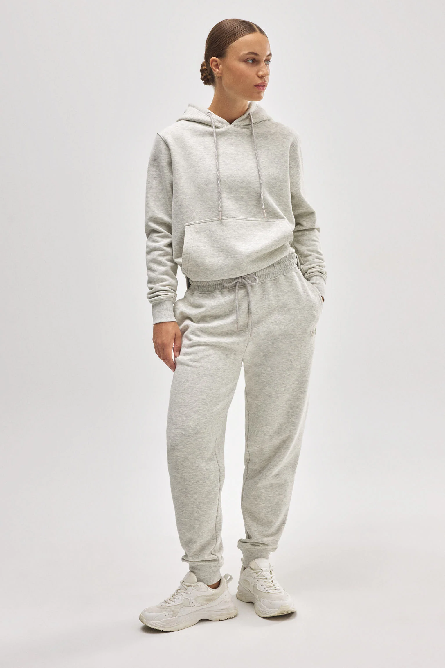 Felpa con cappuccio regolabile con interno in pile grigio - immagine 2