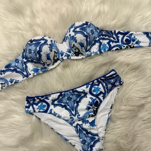 E 334 - Bikini Fascia Vietri